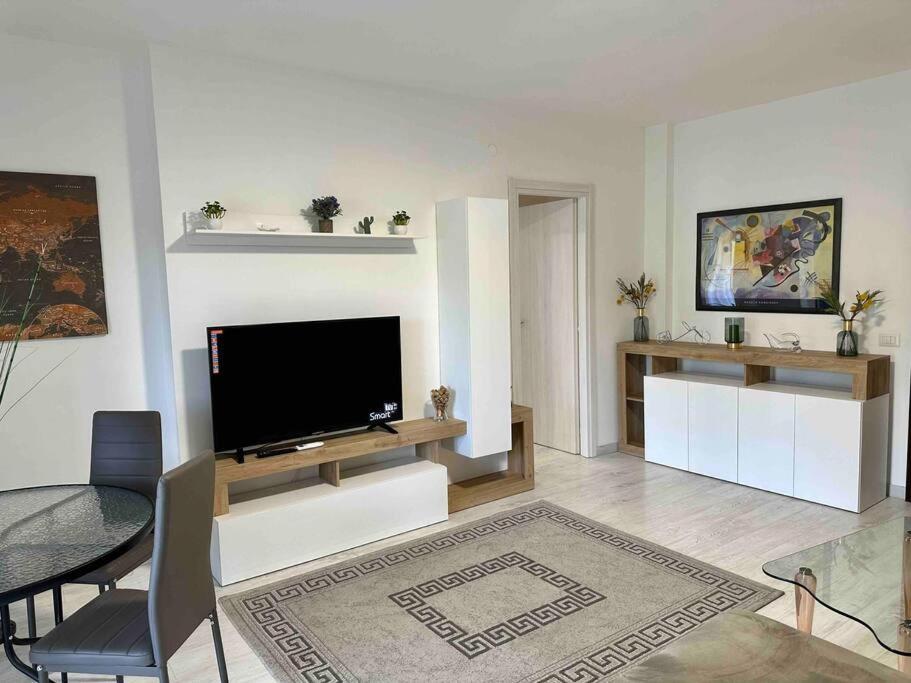 Appartamento Luminoso Domus Eur Roma Exterior foto